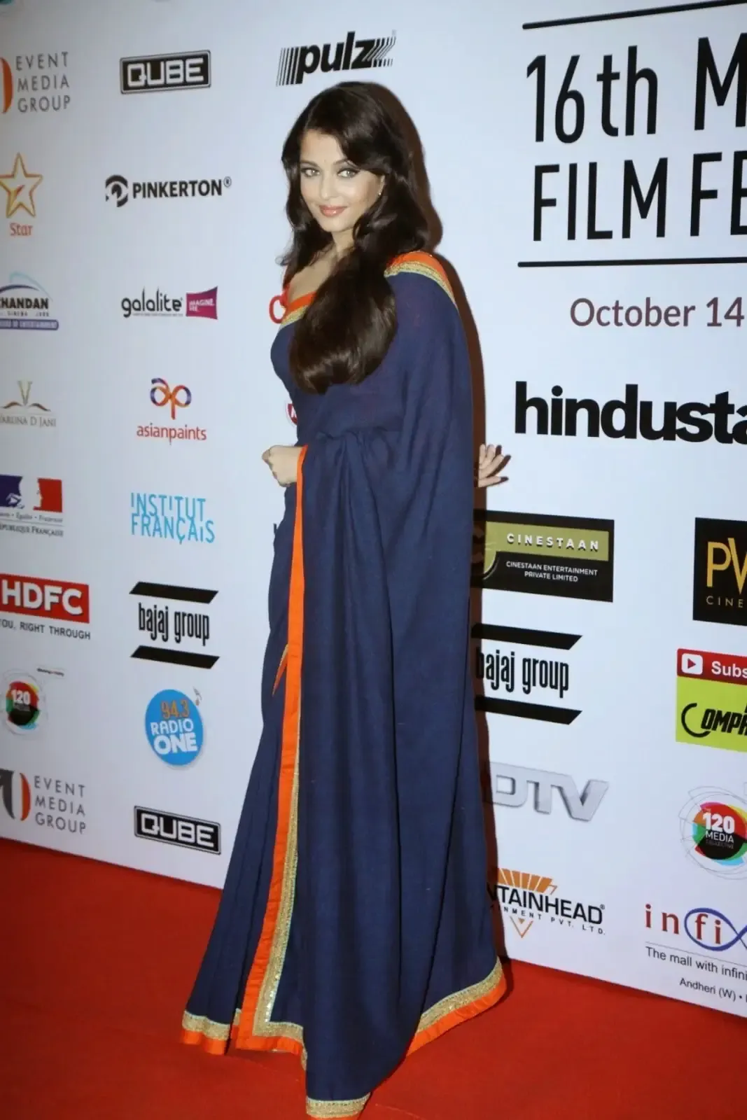 AISHWARYA RAI PHOTOS AT FILM FESTIVAL IN BLUE SAREE 6